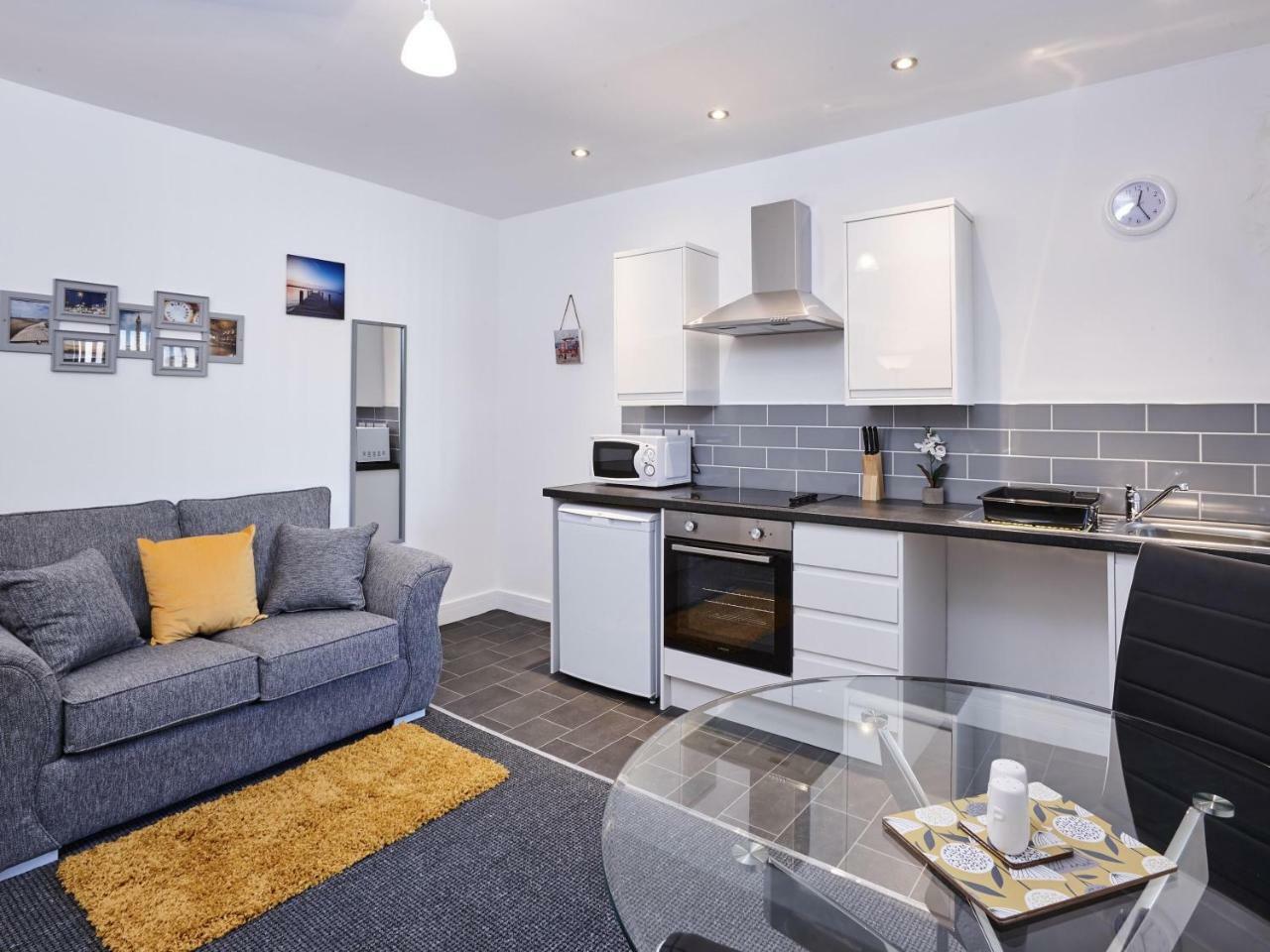 Apartment Midway